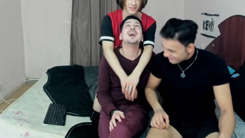 kevin_hug  22-01-2023